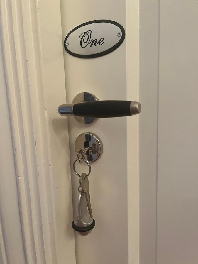 Guesthouseone Гарлем Екстер'єр фото